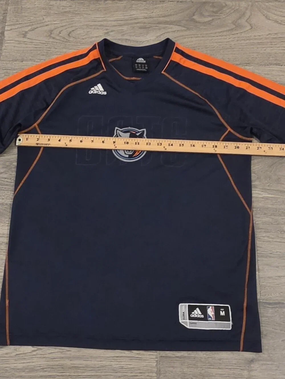 Adidas 2010 Charlotte Bobcats On-Court Shooter Long Sleeve Away Jersey - Medium